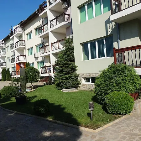 Большая Квартира В Варне Várna